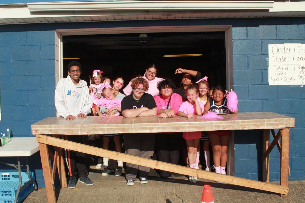 GNA Key Club helps out at Nanticoke Junior Trojans football game