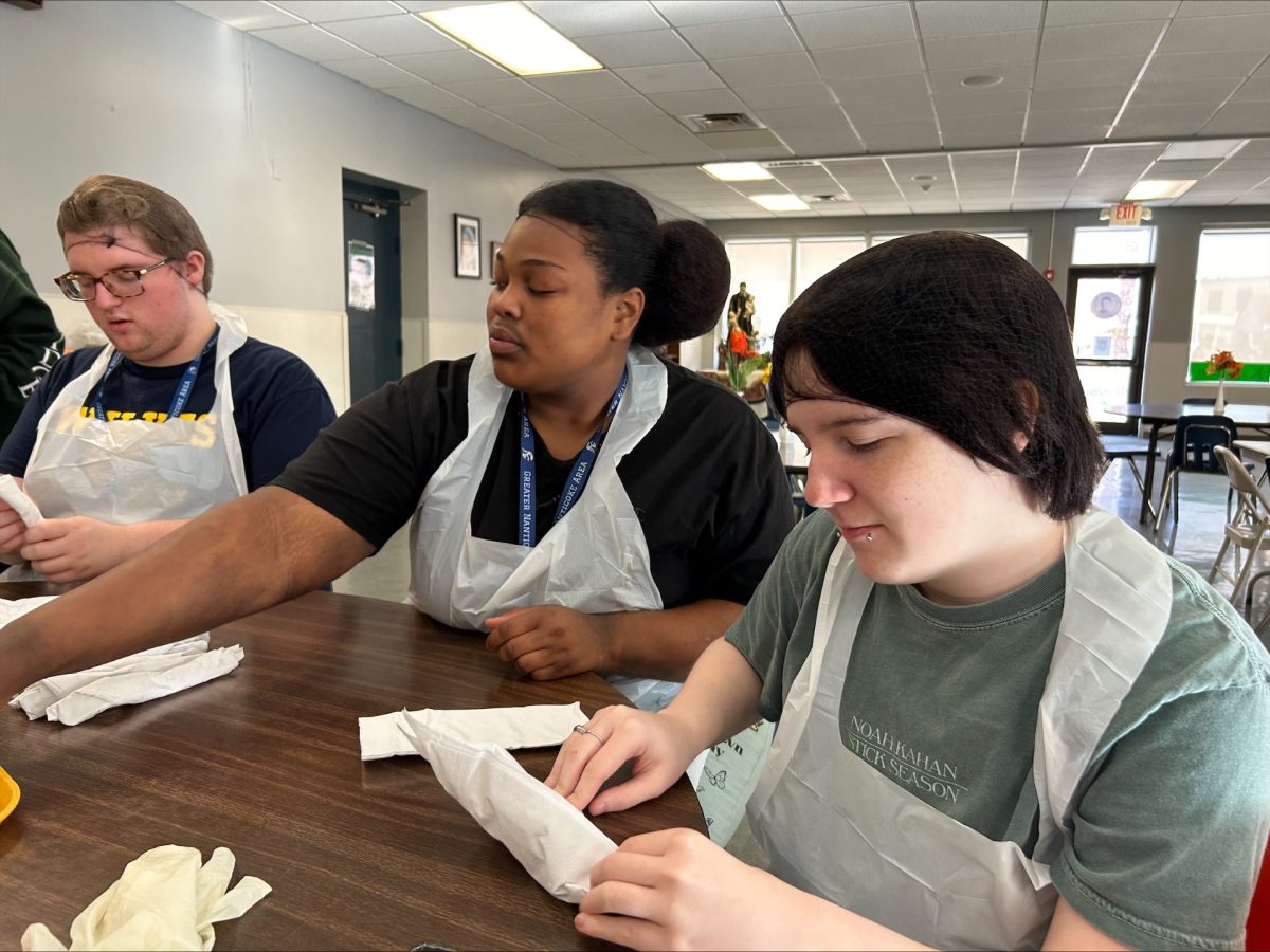 FBLA club volunteering at a Soup Kitchen 