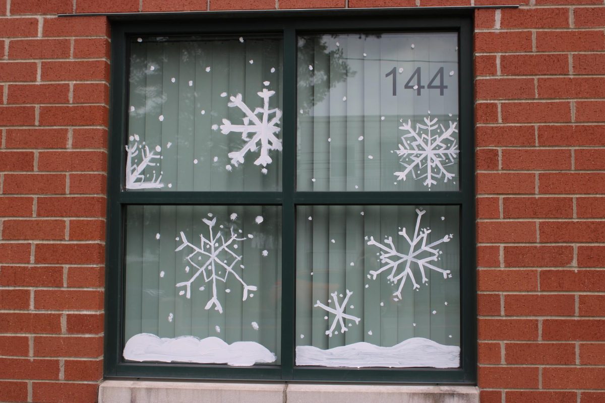 Art Club and FBLA Window Panting