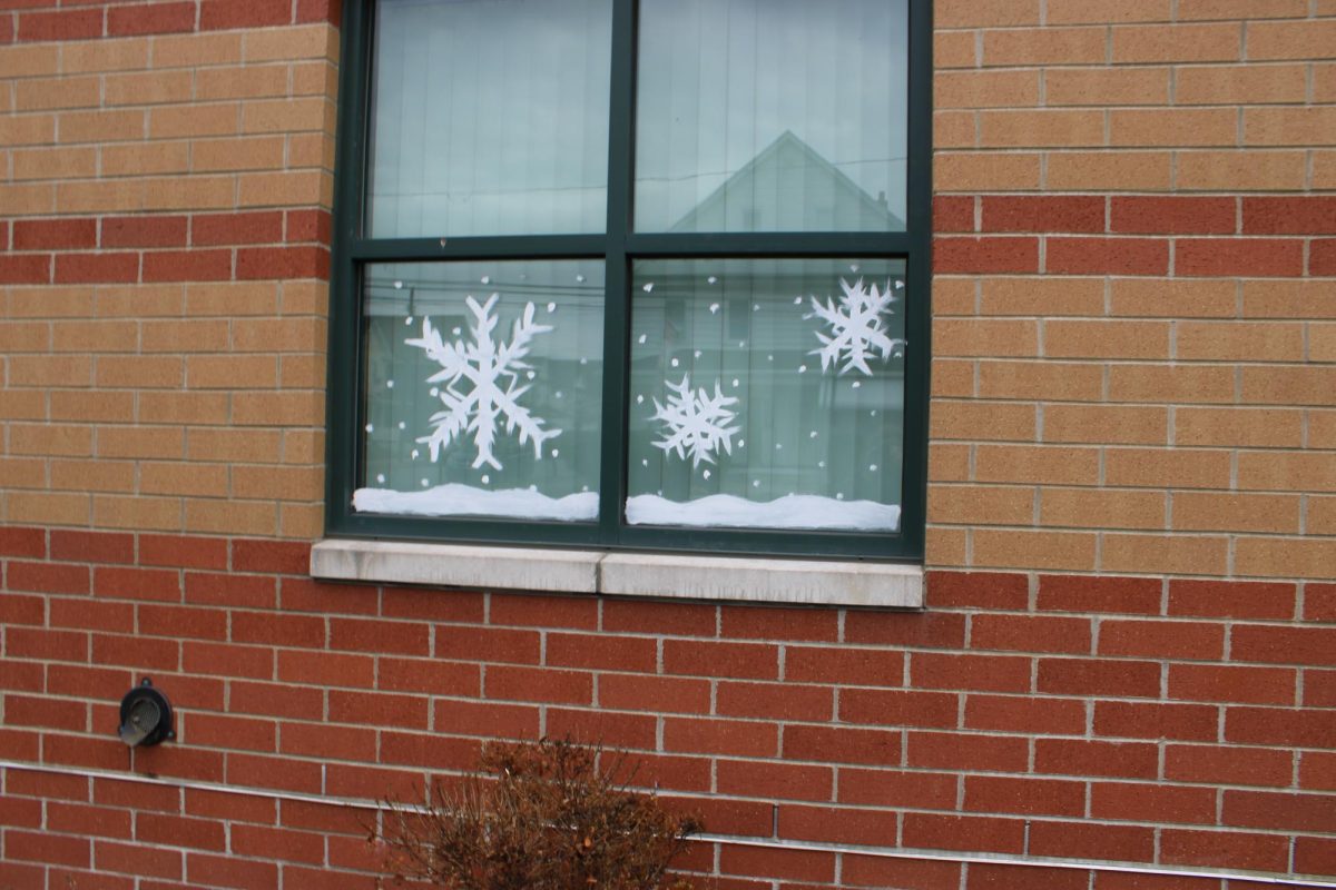 Art Club and FBLA Window Panting