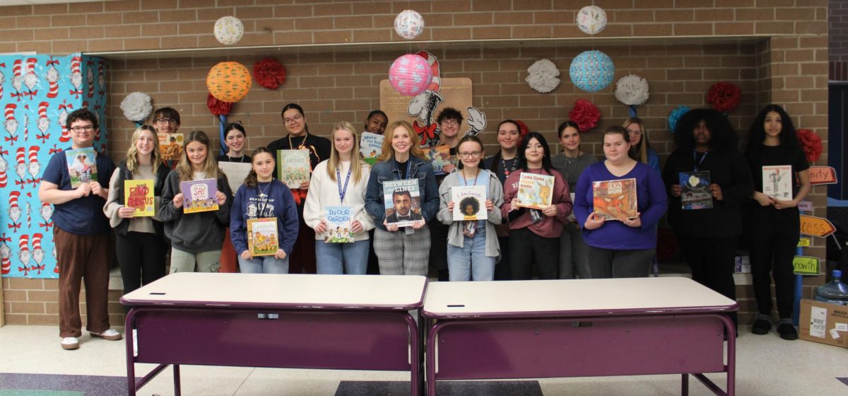 GNA Key Club participates in Read Across America week
